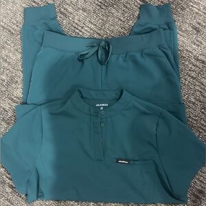 🩺Women’s Jaanuu  Caribbean Blue Scrub Set. Size M•MP🩺